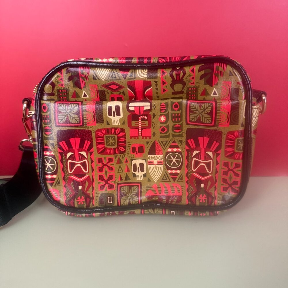 Tikiland Trading Company “Island Christmas” Jeff Granito Crossbody Bag – New